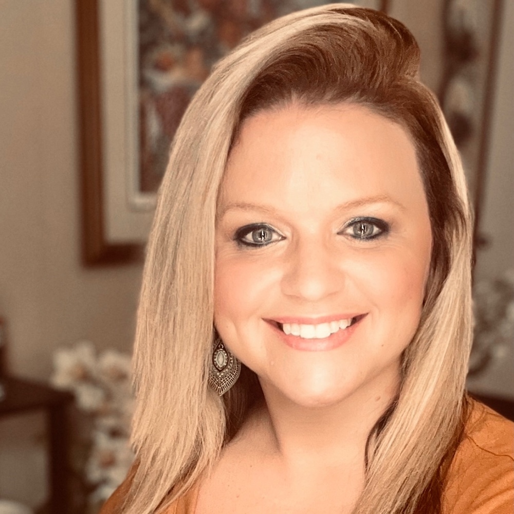 Meet your Posher, Stephany